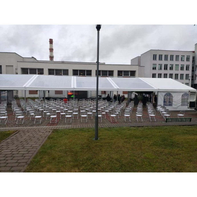 Balta Sulankstoma Metalinė Kėdė (nuoma)