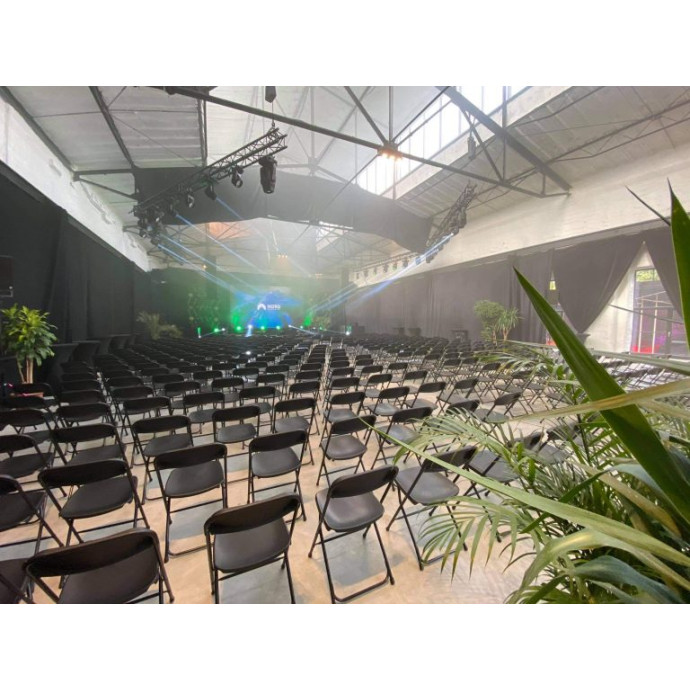 Black Folding Metal Chair (rent)