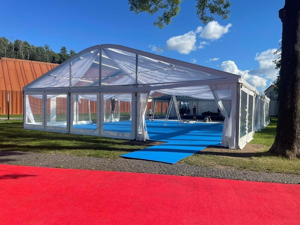 Transparent Arched Modular Tent 15 m wide (rent)