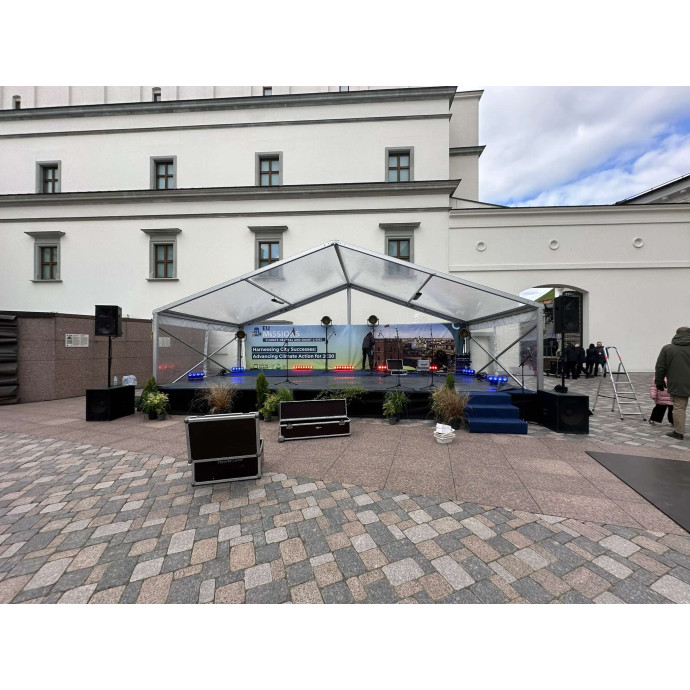 Skaidri A formos scena (nuoma), 10 m pločio